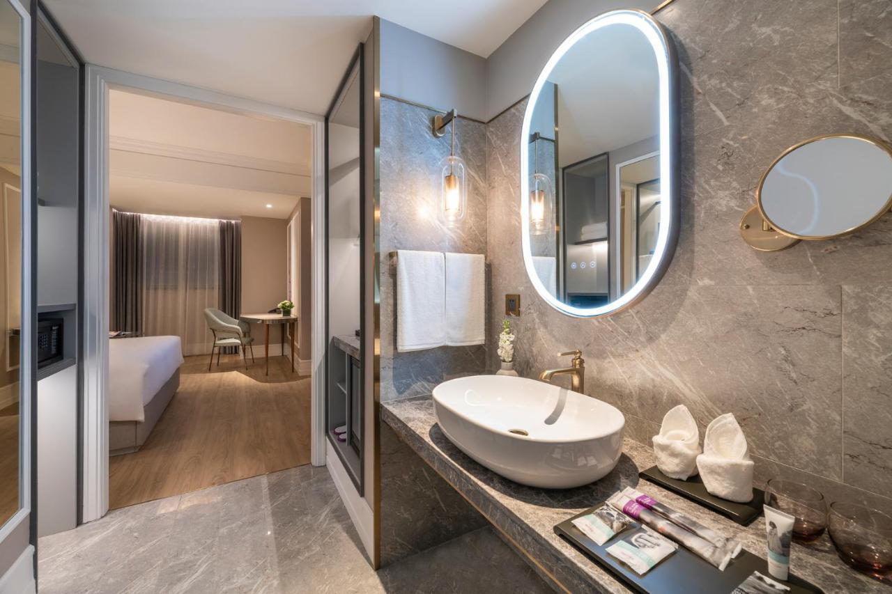 Hotel Mercure Hongqiao 4*